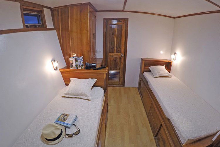 Twin Cabin