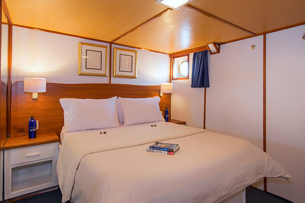 Double Cabin