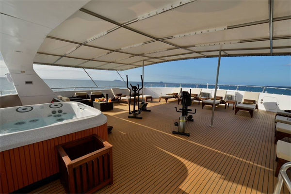 Whirlpool hot tub