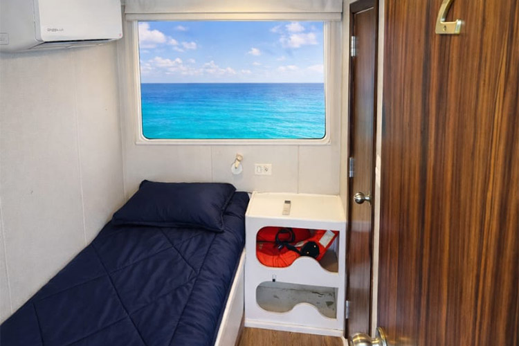Single Cabin