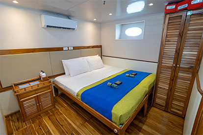 Double bed lower deck