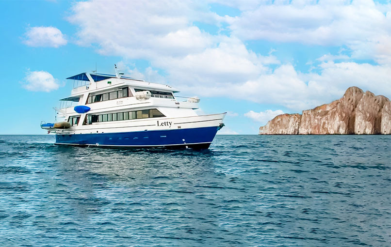 Letty Yacht | Comfortable Galapagos Cruise Adventure